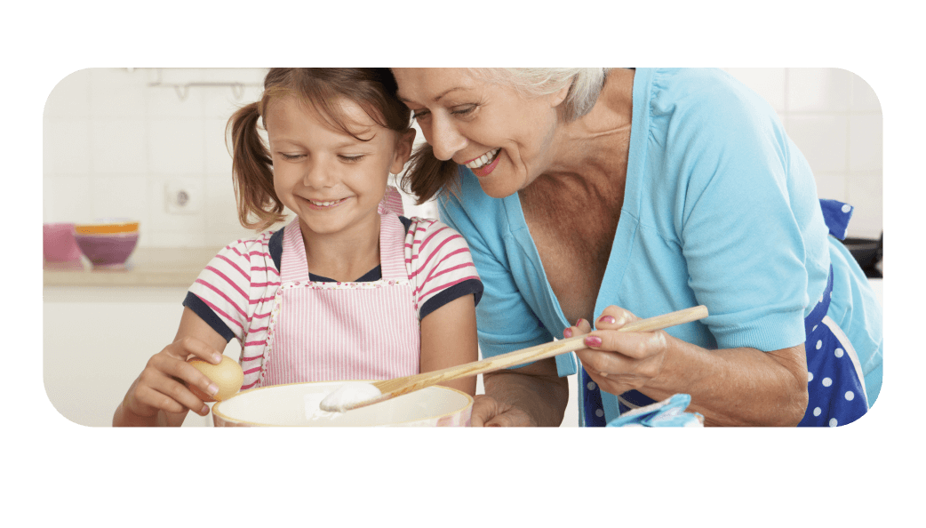 nonna e nipote cucinano
